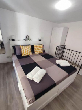 Rainbow House, Catania